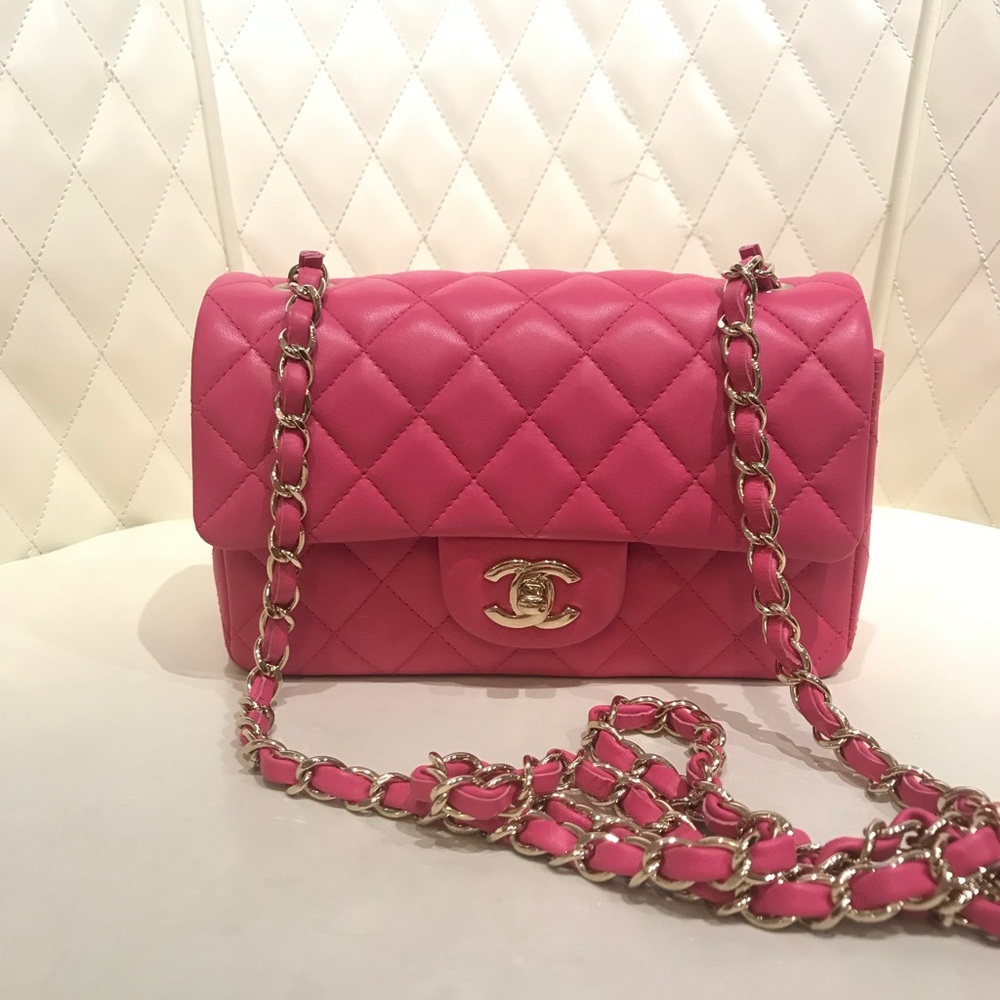 chanel classic mini flap bag